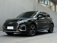 2021 Audi Q5L 40 TFSI Fashion Sport, чёрный — фото 1