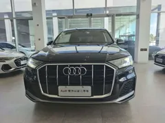 2021 Audi Q7 55 TFSI quattro S line Sport, чёрный — фото 2