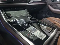 2021 Audi Q7 55 TFSI quattro S line Sport, чёрный — фото 14