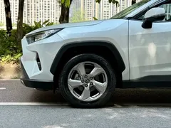 2021 Toyota RAV4 2.0L CVT 2WD Fashion, белый — фото 6