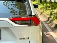 2021 Toyota RAV4 2.0L CVT 2WD Fashion, белый — фото 11
