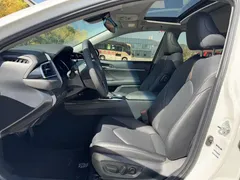 2019 Toyota Camry 2.0G Luxury, белый — фото 6