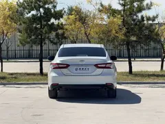 2019 Toyota Camry 2.0G Luxury, белый — фото 22