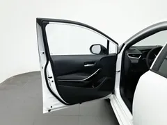2022 Toyota Levin Hybrid 1.8H E-CVT Luxury, белый — фото 8