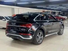 2021 Audi Q5L Sportback 40 TFSI Luxury, чёрный — фото 17
