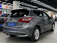 2021 Nissan Tiida 1.6L CVT — фото 8