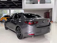 2022 Mazda 3 2.0L AT — фото 4