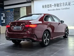 2023 Mercedes-Benz A-Class A 200 L Fashion — фото 3