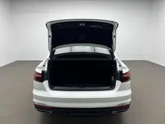 2019 Audi A4L 40 TFSI Fashion China V, белый — фото 11