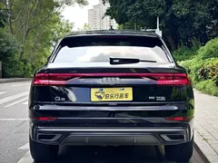 2022 Audi Q8 55 TFSI Luxury Dynamic, чёрный — фото 30