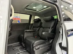 2024 Honda Elysion 2.0L e:HEV Luxury, белый — фото 9