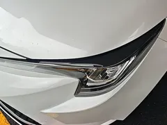 2021 Toyota Levin 185T CVT Luxury, белый — фото 5