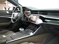 2022 Audi A7L 45 TFSI quattro S-line Black Package, чёрный — фото 7