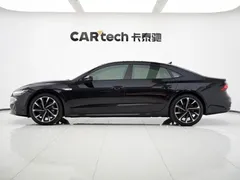 2022 Audi A7L 45 TFSI quattro S-line Black Package, чёрный — фото 15