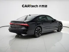 2022 Audi A7L 45 TFSI quattro S-line Black Package, чёрный — фото 17