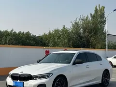 2022 BMW 3 Series 320Li M Sport Package, белый — фото 1