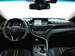 2021 Toyota Camry 2.5G Luxury, чёрный — фото 16