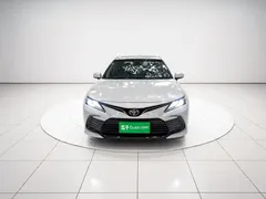 2021 Toyota Camry 2.0G Luxury, белый — фото 2