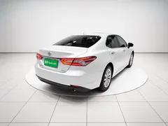 2021 Toyota Camry 2.0G Luxury, белый — фото 4