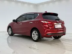 2021 Nissan Tiida 1.6L CVT — фото 12