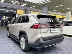 2022 Toyota Wildlander 2.0L CVT 2WD Leading — фото 4