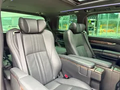 2021 Toyota Alphard Hybrid 2.5L Premium, белый — фото 17