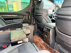 2021 Toyota Alphard Hybrid 2.5L Premium, белый — фото 18