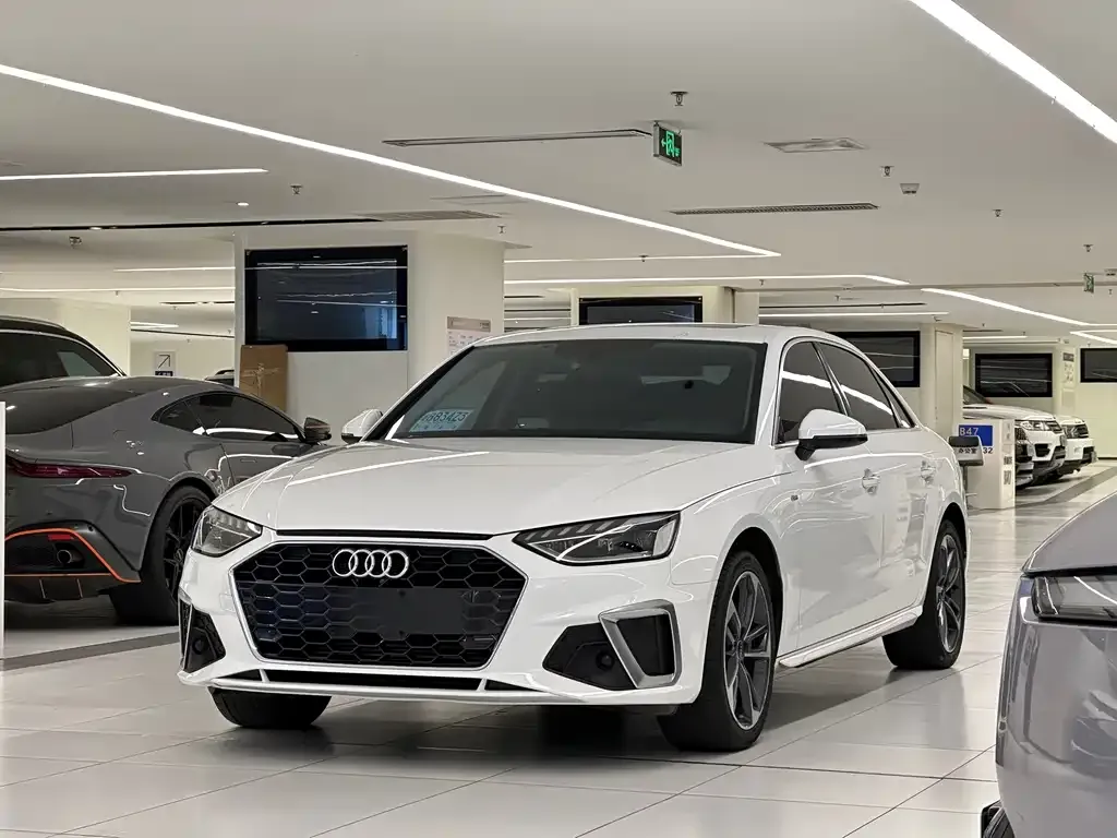 2022 Audi A4L 40 TFSI Fashion Dynamic