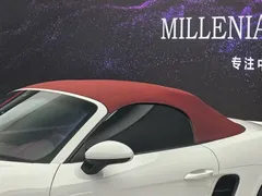 2020 Porsche 718 Boxster 2.0T, белый — фото 25