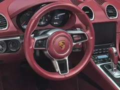2020 Porsche 718 Boxster 2.0T, белый — фото 49