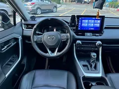2021 Toyota RAV4 2.0L CVT 2WD Fashion, белый — фото 10