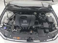 2021 Mazda 3 1.5L AT, белый — фото 10
