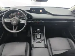 2021 Mazda 3 1.5L AT, белый — фото 12