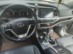 2021 Toyota Highlander 2.0T 4WD Luxury 7, белый — фото 12