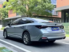 2019 Toyota Avalon Hybrid 2.5L Luxury — фото 2