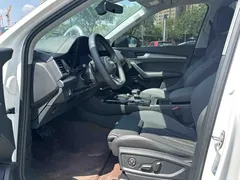 2022 Audi Q5L 45T Luxury Dynamic, белый — фото 8