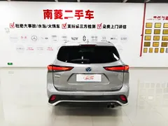2021 Toyota Crown Kluger 2.5L HEV 4WD Premium — фото 4