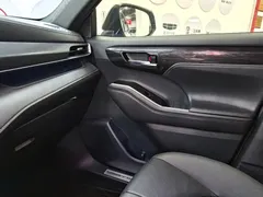2021 Toyota Crown Kluger 2.5L HEV 4WD Premium — фото 23