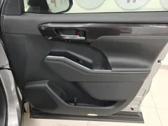 2021 Toyota Crown Kluger 2.5L HEV 4WD Premium — фото 24