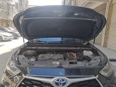 2023 Toyota Highlander 2.5L Hybrid 4WD Elite 7-seat, чёрный — фото 16