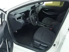 2022 Toyota Corolla 1.8L Hybrid E-CVT, белый — фото 3