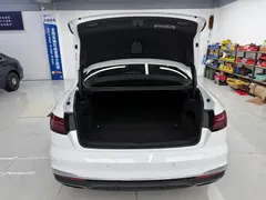2023 Audi A4L 40 TFSI Fashion Dynamic, белый — фото 8