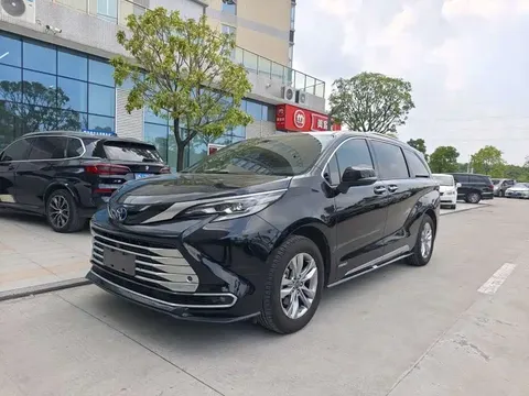 2021 Toyota Sienna 2.5L Hybrid Platinum