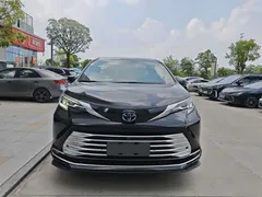 2021 Toyota Sienna 2.5L Hybrid Platinum, чёрный — фото 2