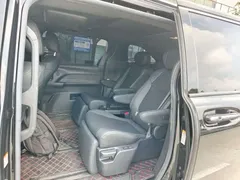 2021 Toyota Sienna 2.5L Hybrid Platinum, чёрный — фото 7