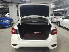 2021 Nissan Sylphy Classic 1.6L XL CVT Luxury, белый — фото 21