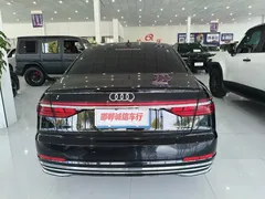 2021 Audi A8L 55 TFSI quattro Premium, чёрный — фото 5