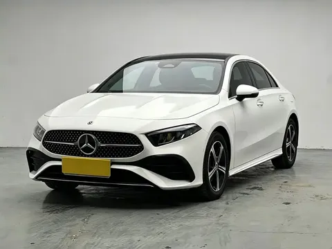 2023 Mercedes-Benz A-Class A 200 L Fashion