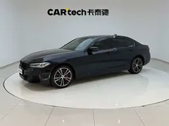 2022 BMW 5 Series 530Li M Sport Package, чёрный — фото 1