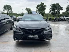 2023 Toyota Camry 2.0S Fashion, чёрный — фото 2